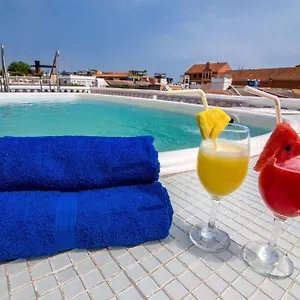 3 Banderas 3*, Cartagena Colombia
